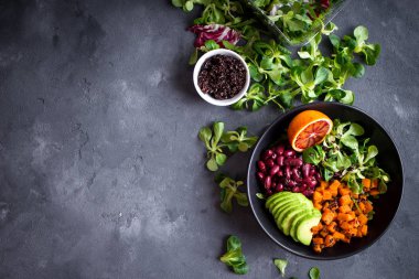 Quinoa salata kasesi
