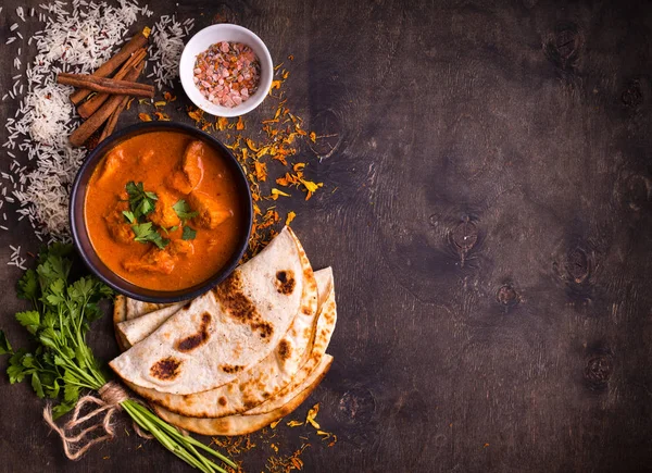 Horký kořeněný kuřecí tikka masala — Stock fotografie