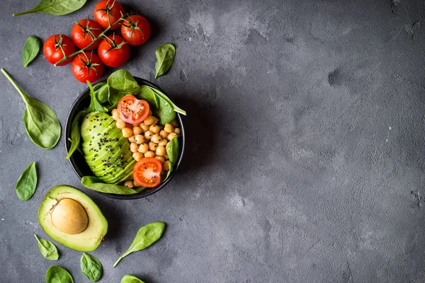 sağlıklı taze salata