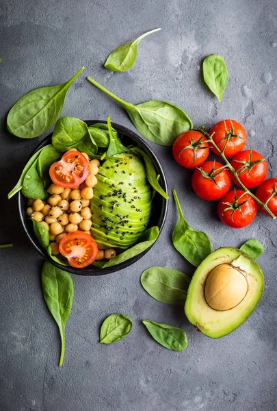 sağlıklı taze salata