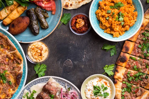 Tradiční turecké pokrmy — Stock fotografie