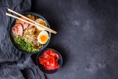 Japon çorba ramen