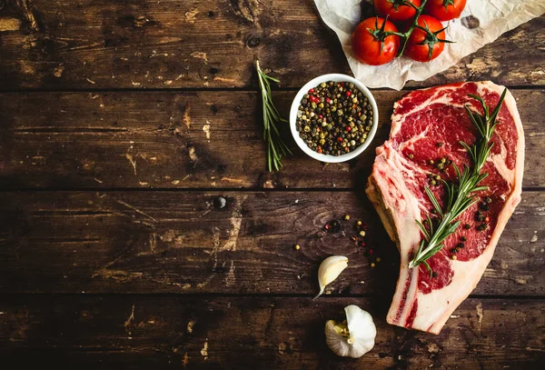 Nyers márványos hús steak — Stock Fotó