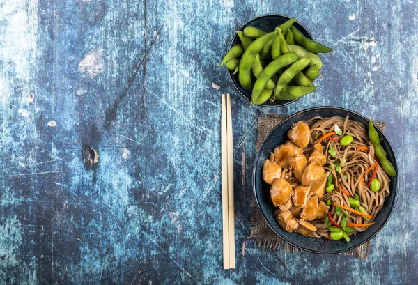 Macarrão estilo asiático — Fotografia de Stock