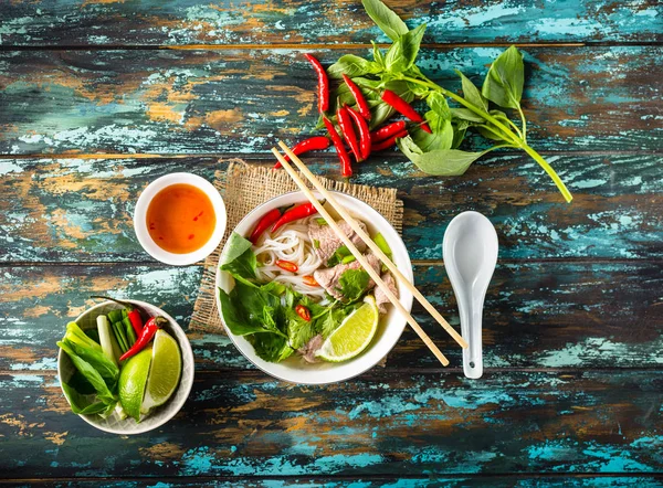 Zuppa vietnamita Pho Bo — Foto Stock