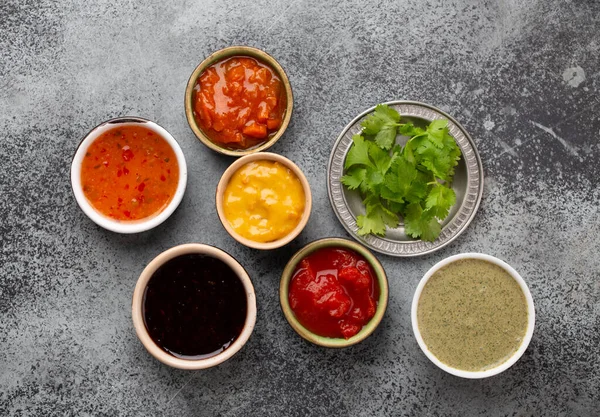 Surtido de chutneys indios — Foto de Stock