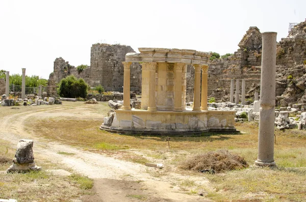 Historiska Antika Ruiner Side Antika Stad Antalya Turkiet — Stockfoto