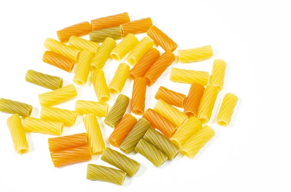 Flerfärgade Pasta Skal Isolerad Vit Bakgrund — Stockfoto