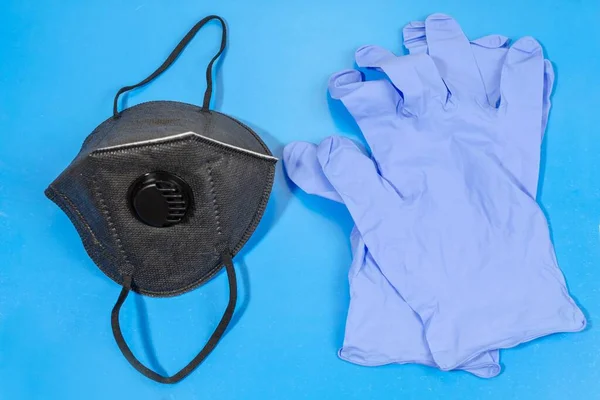 Медицинская Маска Синем Фоне Защитные Перчатки Личные — стоковое фото