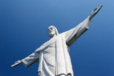 Kurtarıcı İsa ellerini Corcovado 'dan ayırıyor.