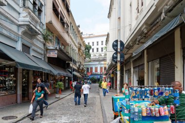 Rio de Janeiro, tarihi şehir merkezinde dar bir cadde..