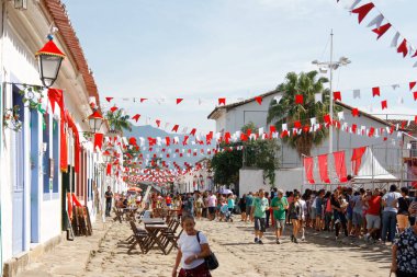 2014 'te Paraty, Rdj' de Pentecost tatili