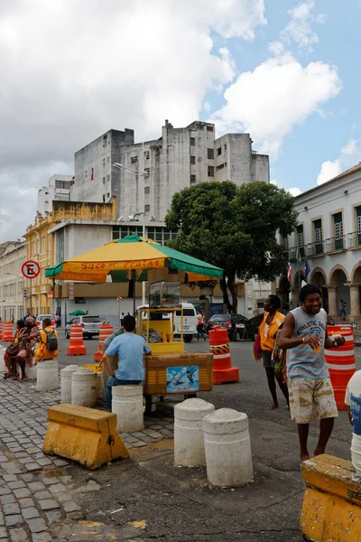 Salvador Bahia Brazil 2014 萨尔瓦多上城的街头食品销售商 — 图库照片