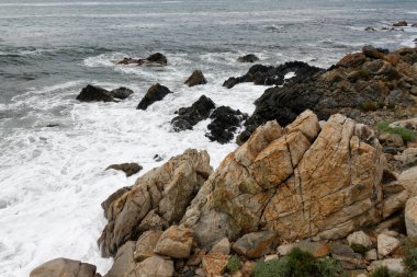 Ajaccio yakınlarında Parata yarımadası, fırtınalı bir günde Archipel Sanguinaires ile (2011)