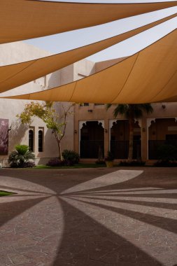 Doha, Katar-4 / 5 / 2016: Katara Kültür Köyü. Bir sanat ve kültür kompleksi, Opera Binası dahil..