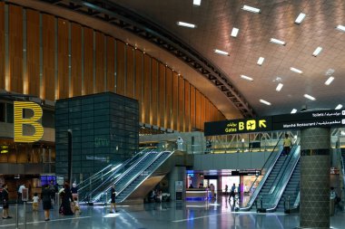 Doha, Katar-4 / 5 / 2016: Doha 'daki modern Hamad Uluslararası Havalimanı (DOH).