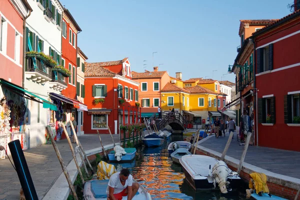 Sep 2011 Edificios Multicolores Junto Canal Burano Isla Famosa Por — Foto de Stock