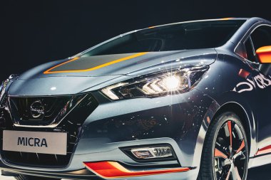 Paris, Fransa - Eylül 29, Porte de Versailles Paris Motor Show üzerinde sunulan 2016: 2017 Nissan Micra