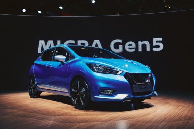 Paris, Fransa - Eylül 29, Porte de Versailles Paris Motor Show üzerinde sunulan 2016: 2017 Nissan Micra