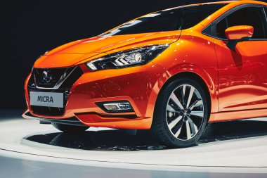Paris, Fransa - Eylül 29, Porte de Versailles Paris Motor Show üzerinde sunulan 2016: 2017 Nissan Micra