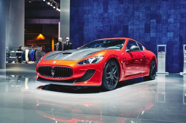 Paris, Fransa - 29 Eylül 2016: 2016 Maserati Granturismo Mc Stradale, Porte de Versailles'daki Paris Otomobil Fuarı'nda tanıtıldı