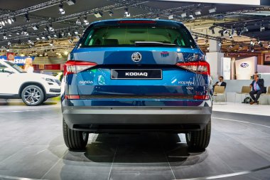 Paris, Fransa - 29 Eylül 2016: 2017 Skoda Kodiaq, Porte de Versailles'daki Paris Otomobil Fuarı'nda tanıtıldı