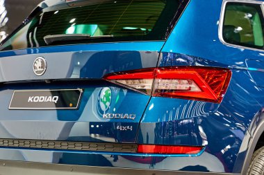 Paris, Fransa - 29 Eylül 2016: 2017 Skoda Kodiaq, Porte de Versailles'daki Paris Otomobil Fuarı'nda tanıtıldı