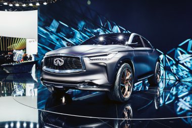 Paris, Fransa - 29 Eylül 2016: 2016 Infiniti Qx Sport Inspiration Concept, Porte de Versailles'daki Paris Otomobil Fuarı'nda tanıtıldı