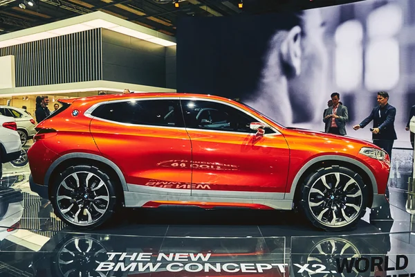 Parijs, Frankrijk-29 september 2016:2016 BMW x2 concept gepresenteerd op de Parijse Motor Show in de Porte de Versailles — Stockfoto