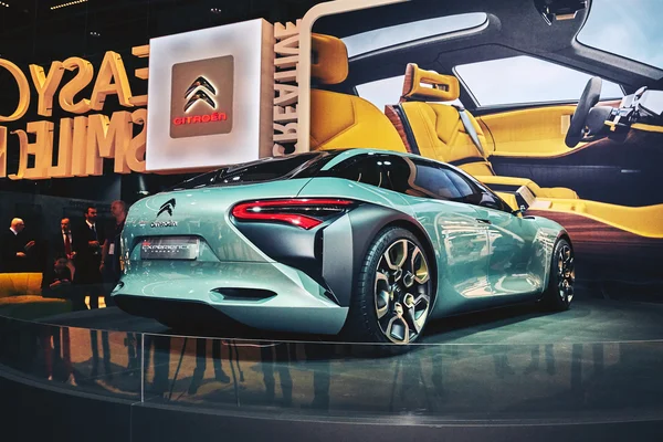 Paris, Frankrike-september 29, 2016:2016 Citroen Experience konceptet presenteras på Paris Motor Show i Porte de Versailles — Stockfoto