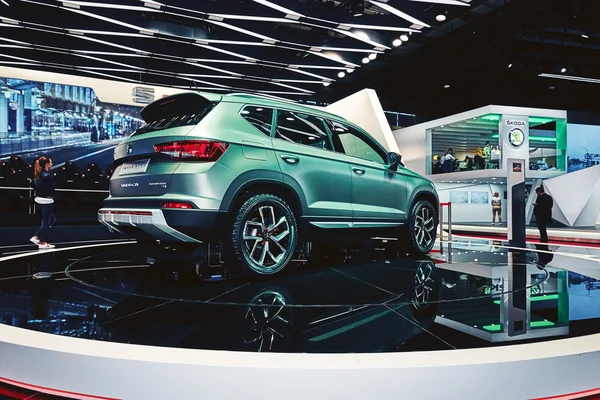 Paris, Franciaország-szeptember 29, 2016:2016 Seat Ateca Xperience koncepció bemutatott a Párizsi Autószalonon a Porte de Versailles — Stock Fotó