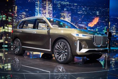 Frankfurt, Almanya - Eylül 12, 67-th Frankfurt Uluslararası Motor Show(Iaa) Messe Frankfurt sunulan 2017:2017 Bmw X7 kavramı