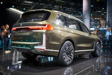 Frankfurt, Almanya - Eylül 12, 67-th Frankfurt Uluslararası Motor Show(Iaa) Messe Frankfurt sunulan 2017:2017 Bmw X7 kavramı