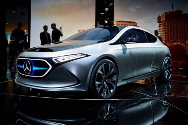 Frankfurt, Almanya - Eylül 12, 2017: 2017 Mercedes-Benz Eqa 67-th Frankfurt Uluslararası Motor Show(Iaa) Messe Frankfurt sunulan konsept