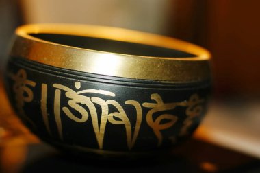 şarkı kase meditasyon için