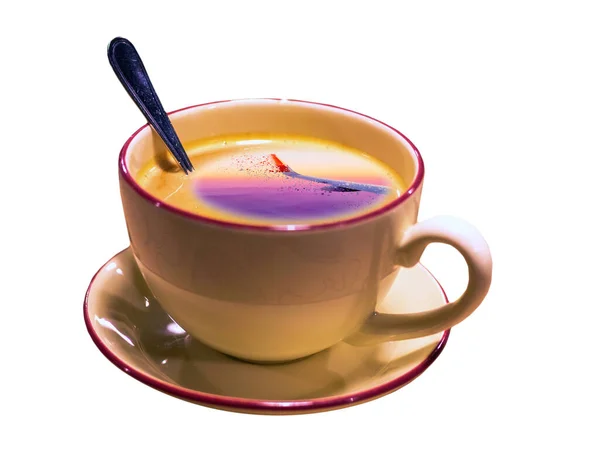 배경에 석양에 숟가락으로 에스프레소 커피가 뚜껑을 아리카 날개를 녹이는 — 스톡 사진