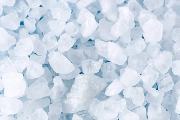 Weiße Kristalle aus grobem Salz — Stockfoto