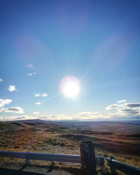 Krajina Pohled Pláň Silnici Zastávka Jasným Sluncem — Stock fotografie