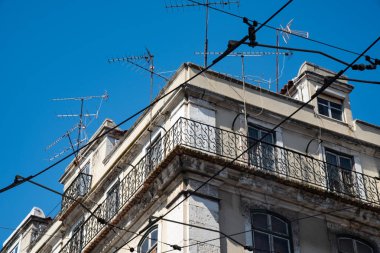  Lizbon Portekiz 'de balkon. Portekiz mimarisi