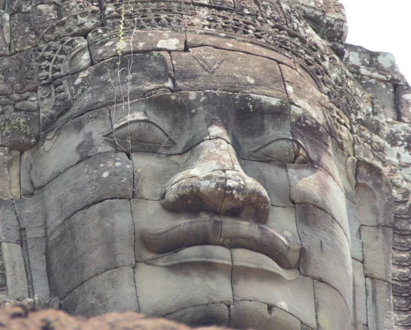 バイヨン寺アンコールトム アンコールワット シームカンボジアを収獲 — ストック写真