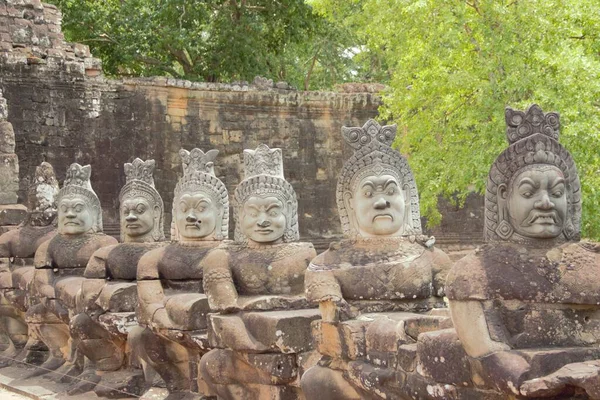 Kambodža Siem Sklizeň Angkor Wat Jižní Brána Angkor Thom Bayon — Stock fotografie