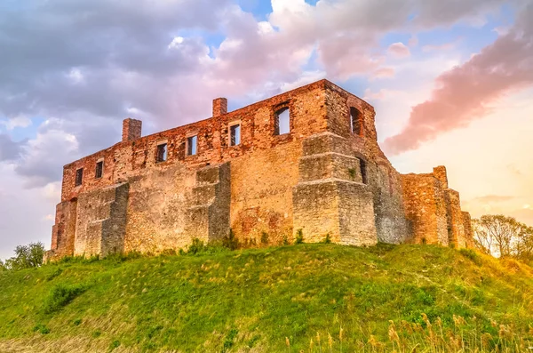 Siewierzのクラクフ司教の城の遺跡 ポーランド シレジア — ストック写真