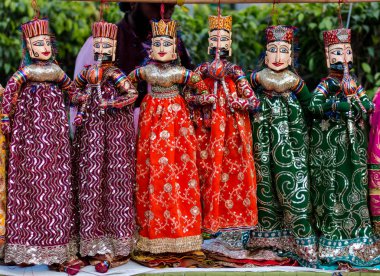 Ev yapımı kuklalar ve diğer cfaft ürünleri.