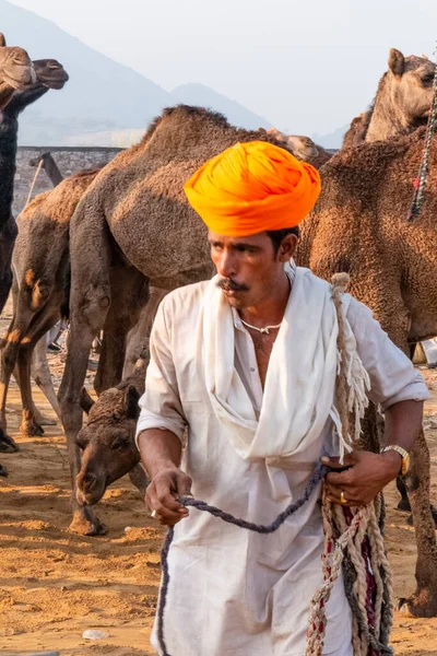 Pushkar Rajasthan Índia Novembro 2019 Pushkar Camel Fair 2019 Homem — Fotografia de Stock