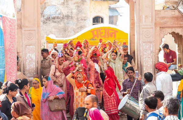 Puşkar Rajasthan Hindistan Kasım 2019 Nsanlar Deve Fuarı 2019 Zorluyor — Stok fotoğraf