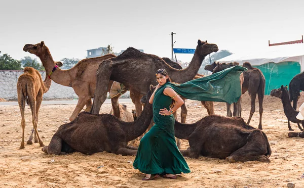 Pushkar Rajasthan Indien November 2019 Pushkar Kamelmesse 2019 Anwohnerin — Stockfoto