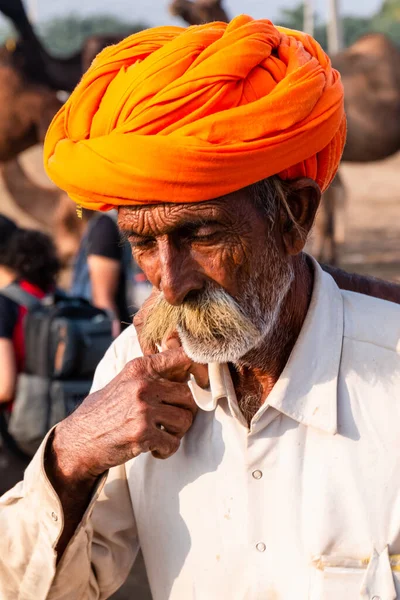 Pushkar Rajasthan India Novembre 2019 Ritratto Del Proprietario Commerciante Cammelli — Foto Stock