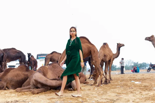 Pushkar Rajasthan India November 2019 Portrait Young Pretty Indian Woman — стокове фото