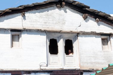 Ahşap mimarisi Jageshwar, Uttarakhand, Hindistan tepelerinde eski evler yaptı.