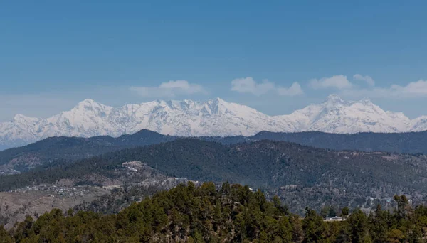 Montagnes Enneigées Vue Panoramique Avec Des Couches Montagnes Uttrakhand — Photo